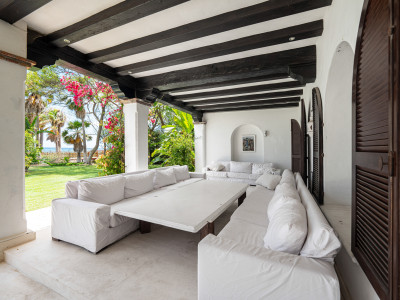 Villa en venta en Paraiso Barronal, Estepona