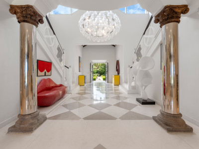 Villa en venta en Paraiso Barronal, Estepona