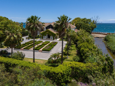 Villa en venta en Paraiso Barronal, Estepona