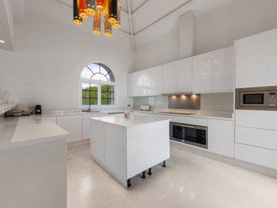 Villa en venta en Paraiso Barronal, Estepona