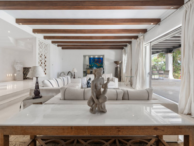 Villa en venta en Paraiso Barronal, Estepona