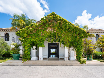 Villa en venta en Paraiso Barronal, Estepona