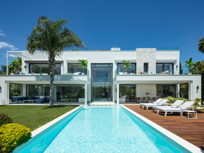 Villa for sale in Marbesa, Marbella East