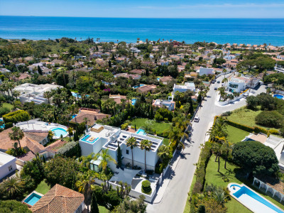 Villa for sale in Marbesa, Marbella East