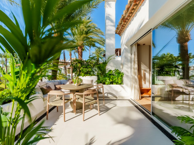 Penthouse duplex à vendre à Alcazaba Beach, Estepona