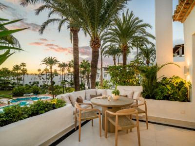 Penthouse duplex à vendre à Alcazaba Beach, Estepona