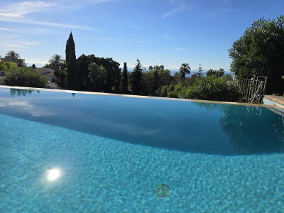 Villa en venta en Rio Real, Marbella Este