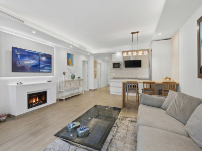 Ground Floor Apartment for sale in Puente Romano, Marbella Golden Mile