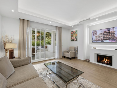 Ground Floor Apartment for sale in Puente Romano, Marbella Golden Mile
