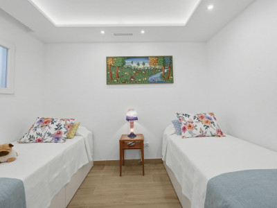 Ground Floor Apartment for sale in Puente Romano, Marbella Golden Mile