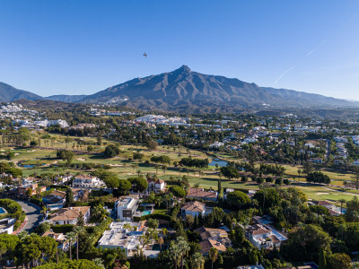 Villa en venta en Las Brisas, Nueva Andalucia