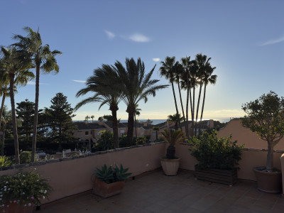 Duplex Penthouse for sale in Venalmar, Estepona