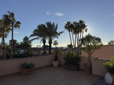 Duplex Penthouse for sale in Venalmar, Estepona