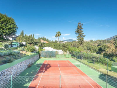 Reihenhaus zum Verkauf in Aloha, Nueva Andalucia