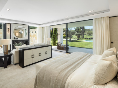 Villa zum Verkauf in Nueva Andalucia
