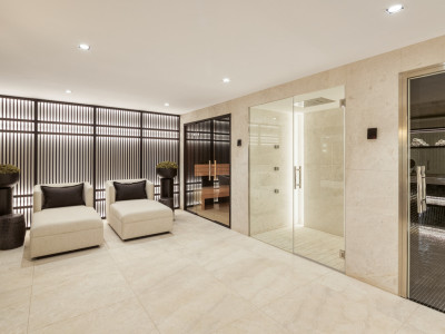 Villa zum Verkauf in Nueva Andalucia