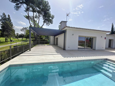 Villa en venta en Guadalmina Alta, San Pedro de Alcantara