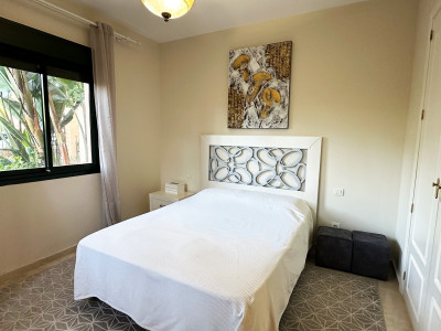 Apartamento en venta en El Campanario, Estepona