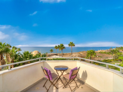 Villa en venta en Costabella, Marbella Este