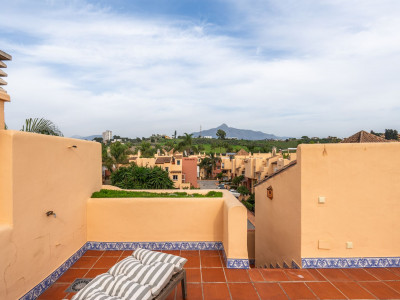 Maison de Ville à vendre à Condes de Iza, Nueva Andalucia