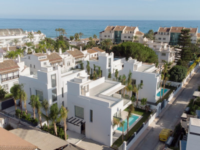Villa en venta en Rio Verde, Marbella Golden Mile