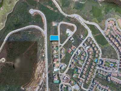 Plot for sale in Alcaidesa