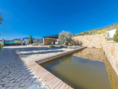 Villa for sale in Monte Mayor, Benahavis