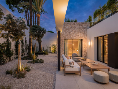 Villa zum Verkauf in Nueva Andalucia