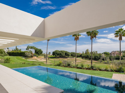 Villa zum Verkauf in Nueva Andalucia