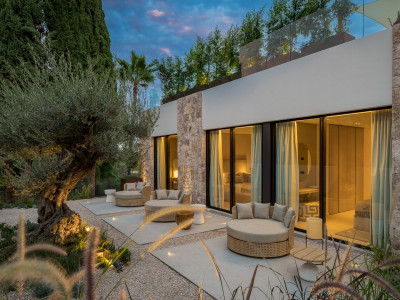 Villa zum Verkauf in Nueva Andalucia