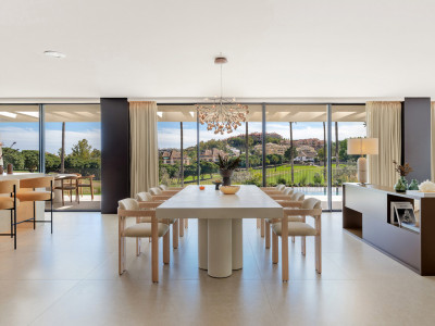 Villa zum Verkauf in Nueva Andalucia