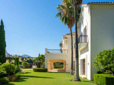 Villa for sale in La Zagaleta, Benahavis