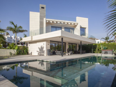 Impressive luxury Villa within renowned-gated community
