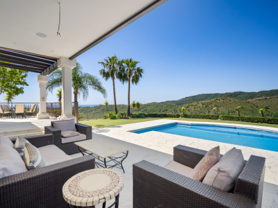 Villa for sale in Monte Mayor, Benahavis