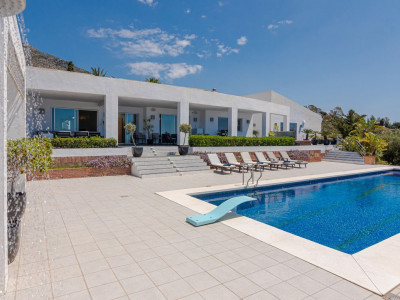 Villa for sale in Mijas