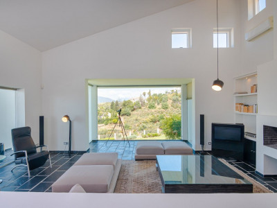 Villa for sale in Mijas