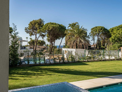 Villa for sale in La Carolina, Marbella Golden Mile