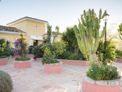 Villa for sale in Aldea Dorada, Nueva Andalucia