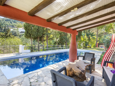 Finca for sale in Benahavis