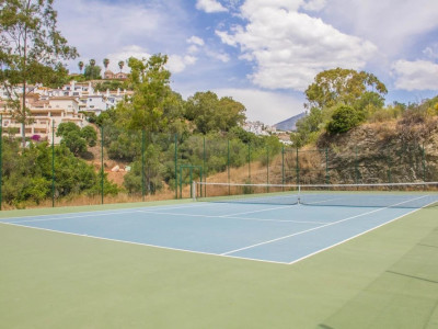 Земельный участок в продаже в Puerto del Almendro, Бенахавис