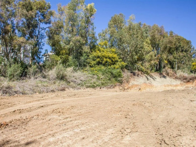 Земельный участок в продаже в Puerto del Almendro, Бенахавис