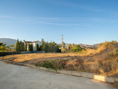 Grundstück zum Verkauf in Puerto Romano, Estepona