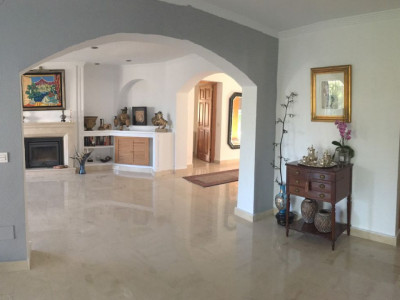 Villa zum Verkauf in El Mirador, Marbella