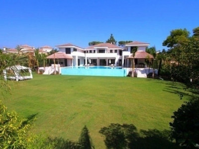 Villa en venta en Guadalmina Baja, San Pedro de Alcantara