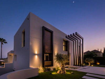 Villa à vendre à Los Naranjos Golf, Nueva Andalucia