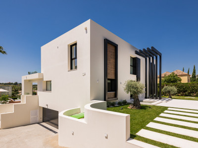 Villa à vendre à Los Naranjos Golf, Nueva Andalucia