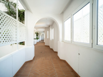 Appartement à vendre à Las Gaviotas, Marbella - Puerto Banus
