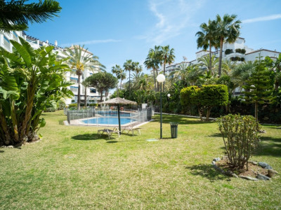 Appartement à vendre à Las Gaviotas, Marbella - Puerto Banus