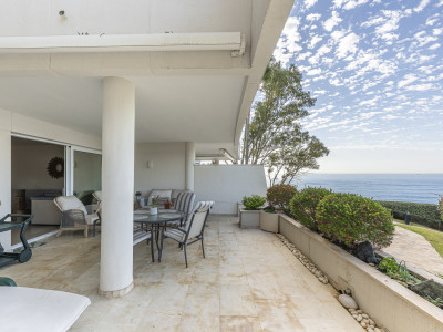 Апартамент на нижнем этаже в продаже в Los Granados Playa, Эстепона