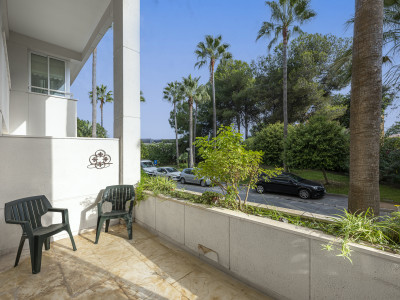 Апартамент на нижнем этаже в продаже в Los Granados Playa, Эстепона